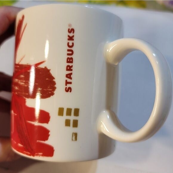 Starbucks 2014 Christmas Mug 12 ounces Poinsettia - Picture 6 of 6
